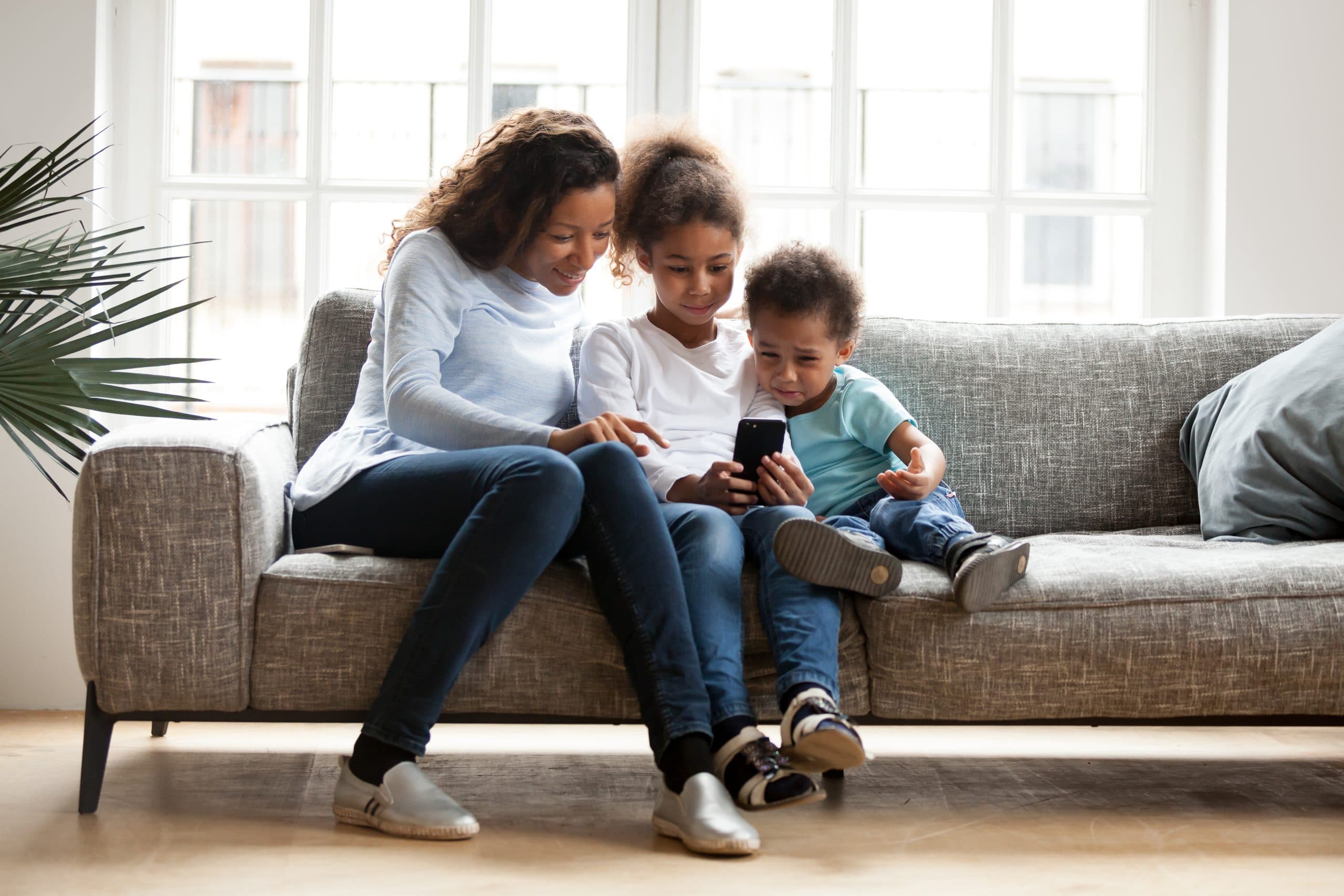 Dos Baby Boomers à Gen Z: como o crescente uso de telas deve orientar os esforços para sua estratégia mobile